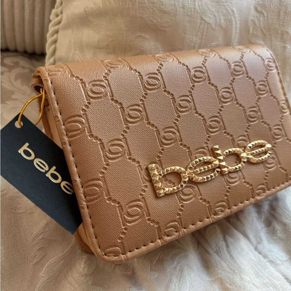 572. bebe Celia Monogram Flap Crossbody Bag Beige‎ NWT $79 MSRP